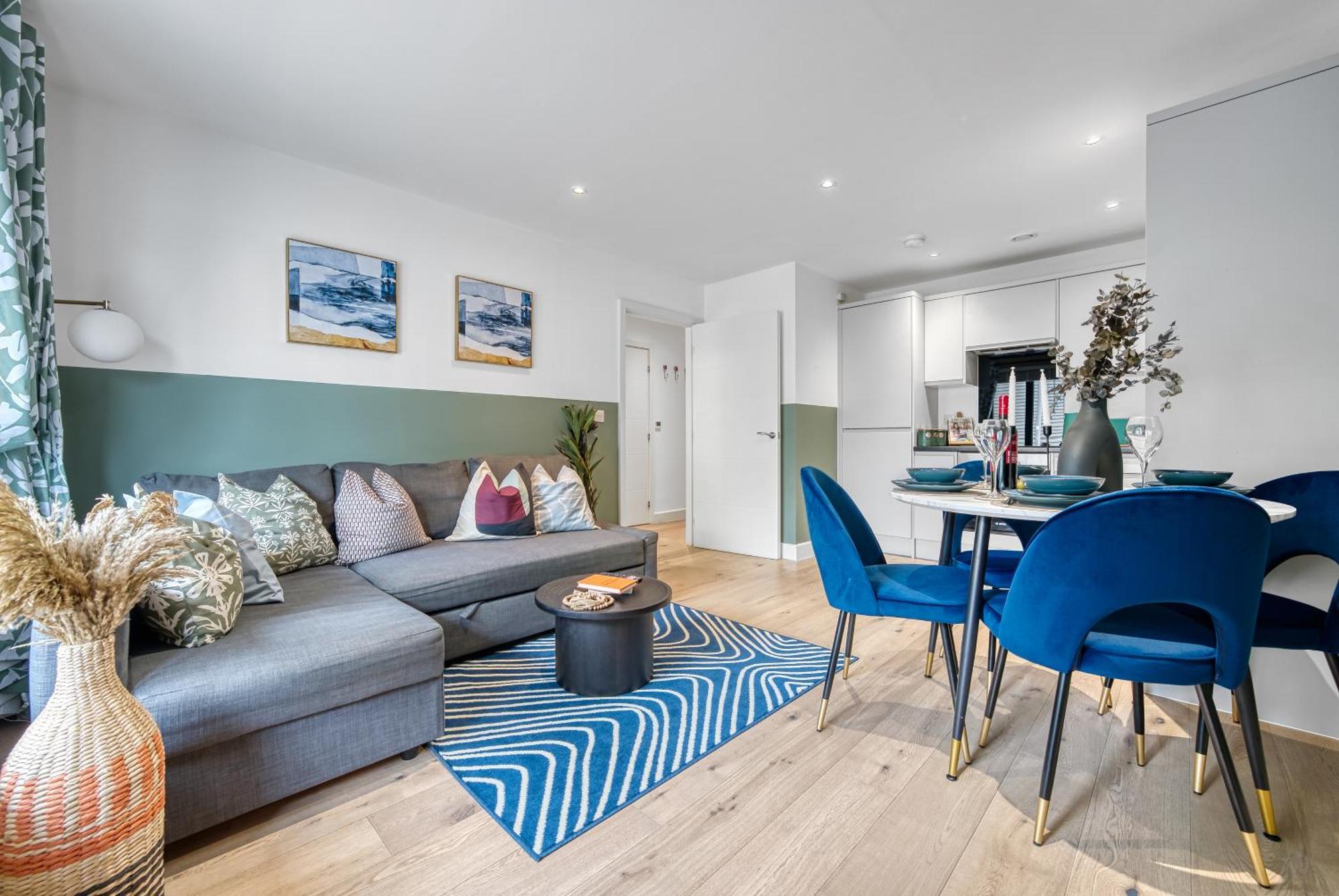 1 Bedroom Ocean Village Luxurious, Stylish & Cosy Apartment, Central Location In Southampton, Sleeps 4 - Summer Special Offer! - By Blue Puffin Stays ภายนอก รูปภาพ