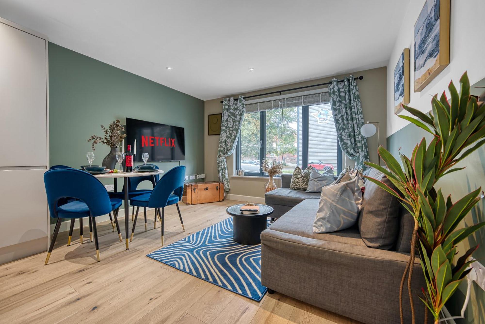 1 Bedroom Ocean Village Luxurious, Stylish & Cosy Apartment, Central Location In Southampton, Sleeps 4 - Summer Special Offer! - By Blue Puffin Stays ภายนอก รูปภาพ